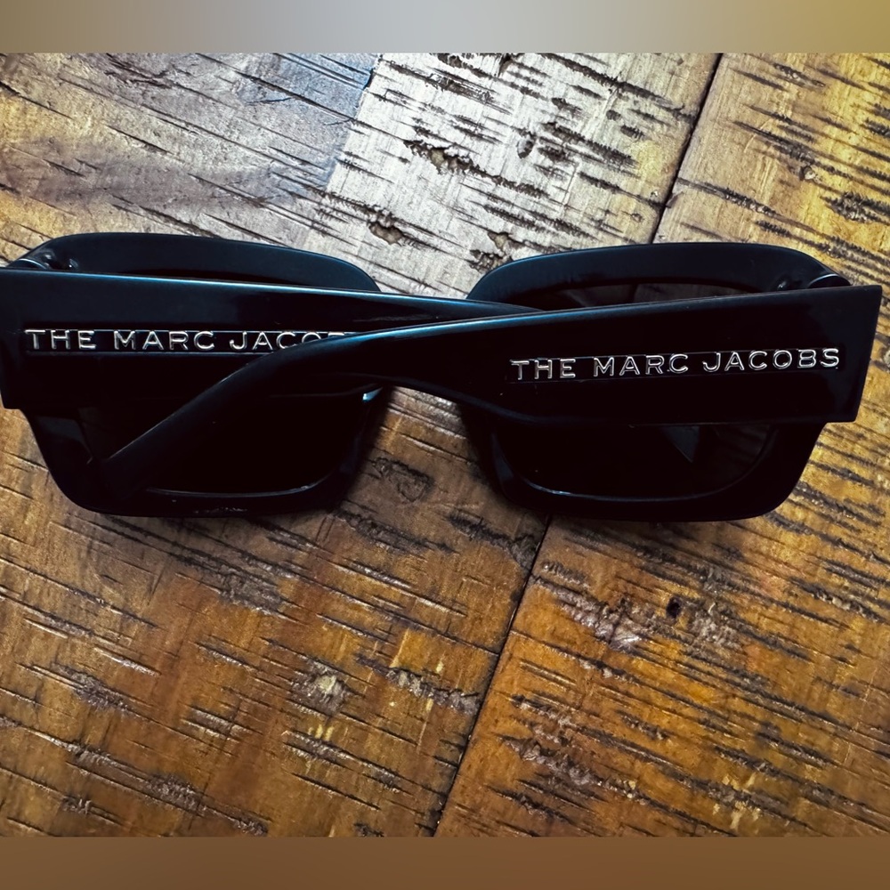 The Marc Jacobs Black, Oversized Rectangular Sung… - image 6